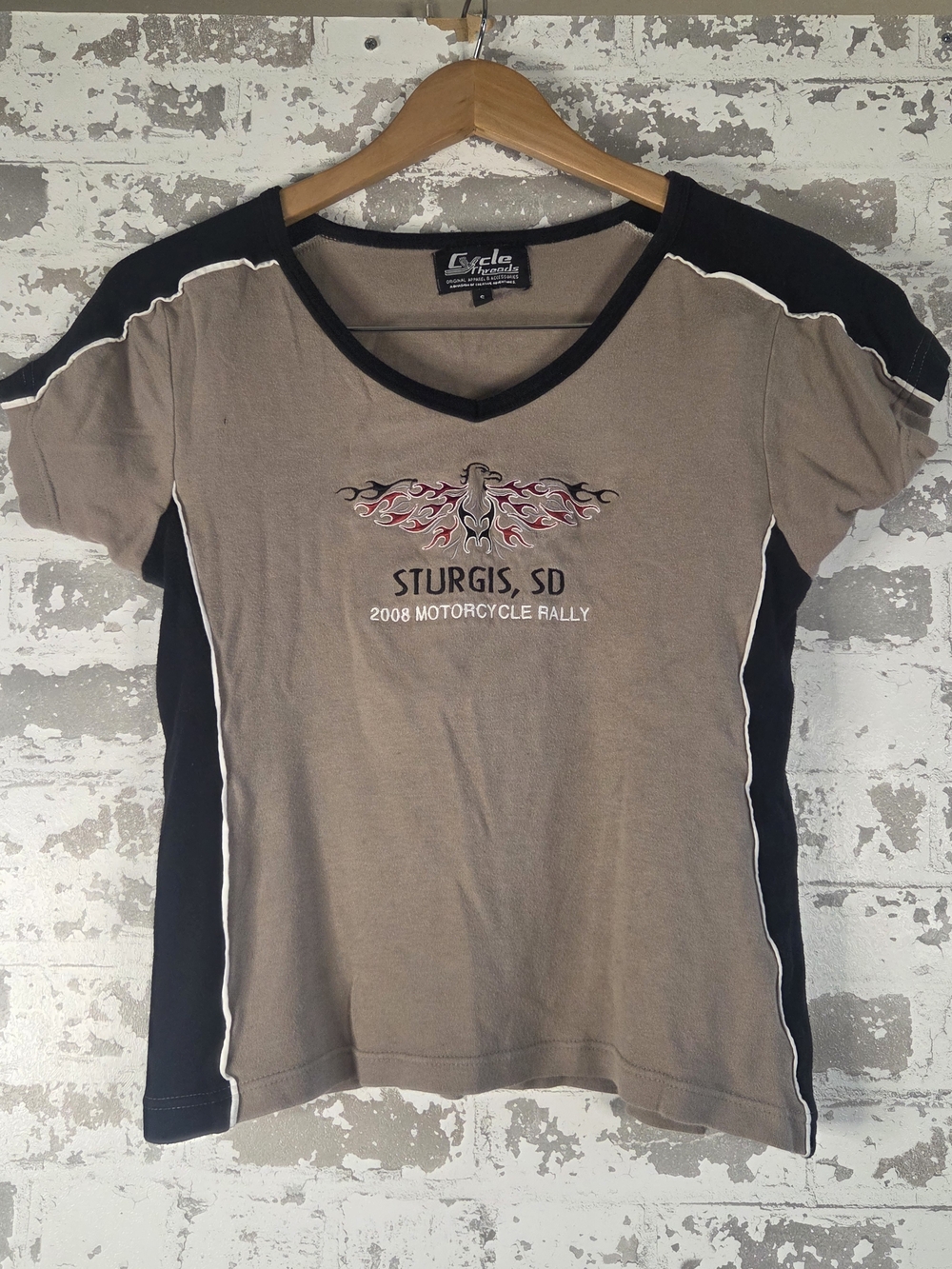 Cycle Threads Sturgis 2008 Motorcycle Rally Graphic V-Neck Tee Small
